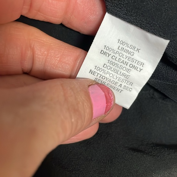 Trina Turk 100% silk top - Picture 4 of 9